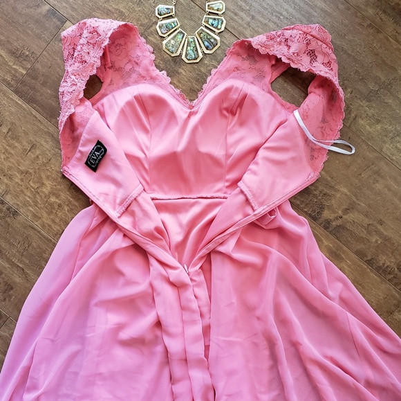 Pink Gala Dress - Picture 6 of 8